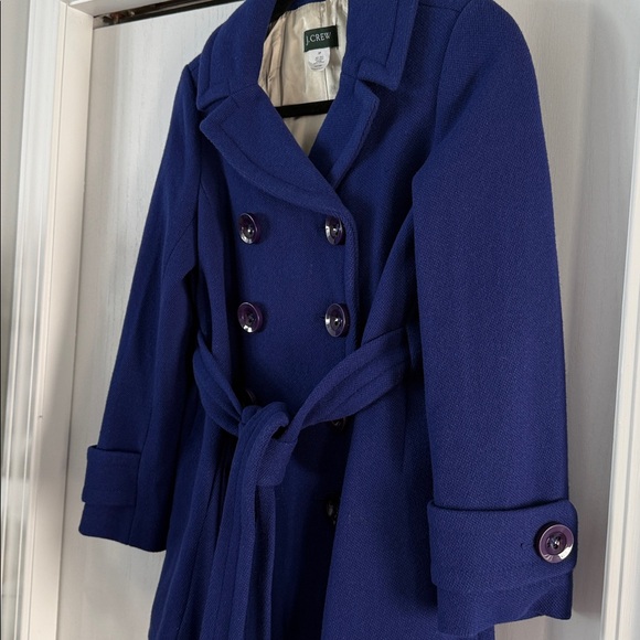 J.Crew Peacoat Blue Size 2 Petite Wool Blend
Gently used 2nd photo true color - Picture 3 of 17